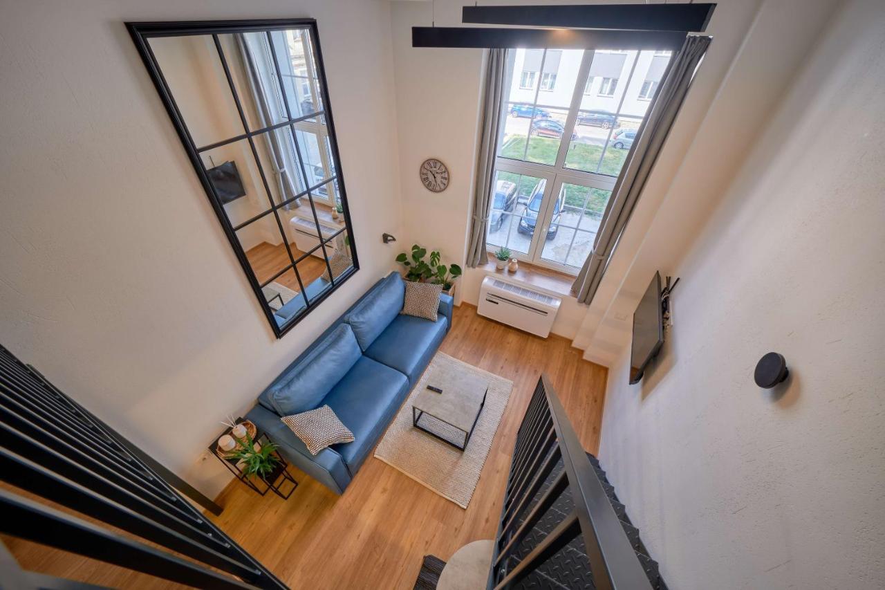 Queen Barbora Central Lofts Kowno Zewnętrze zdjęcie
