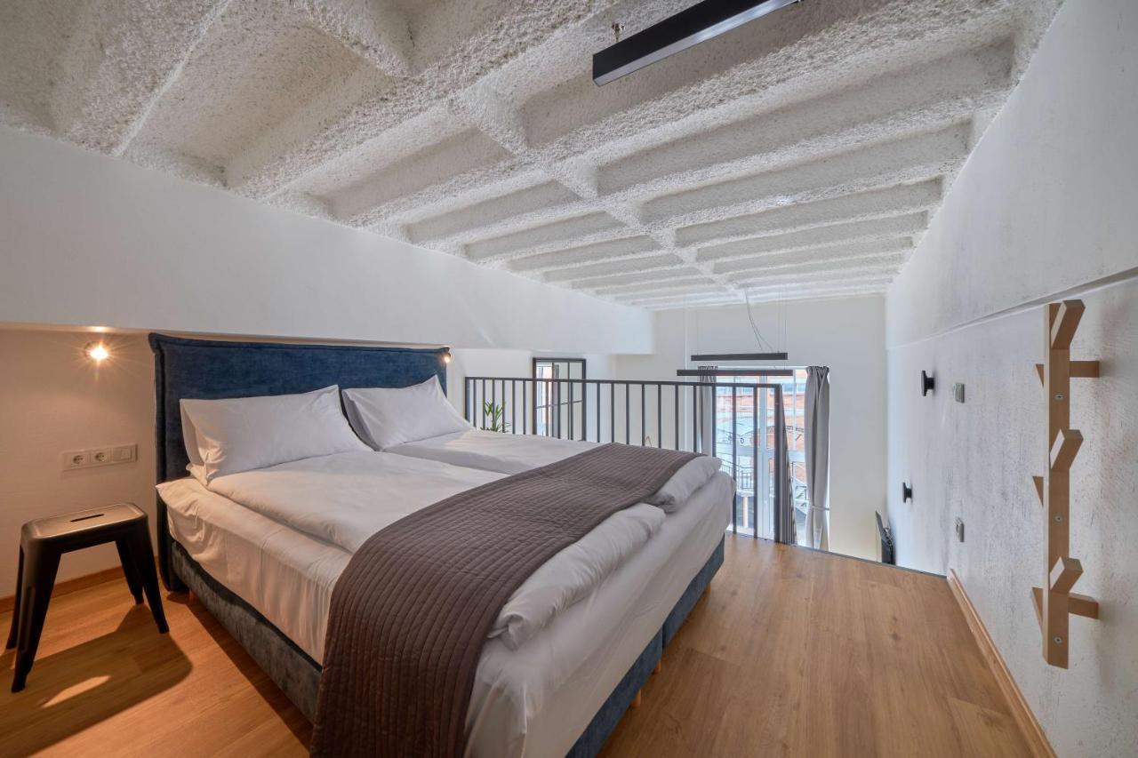 Queen Barbora Central Lofts Kowno Zewnętrze zdjęcie