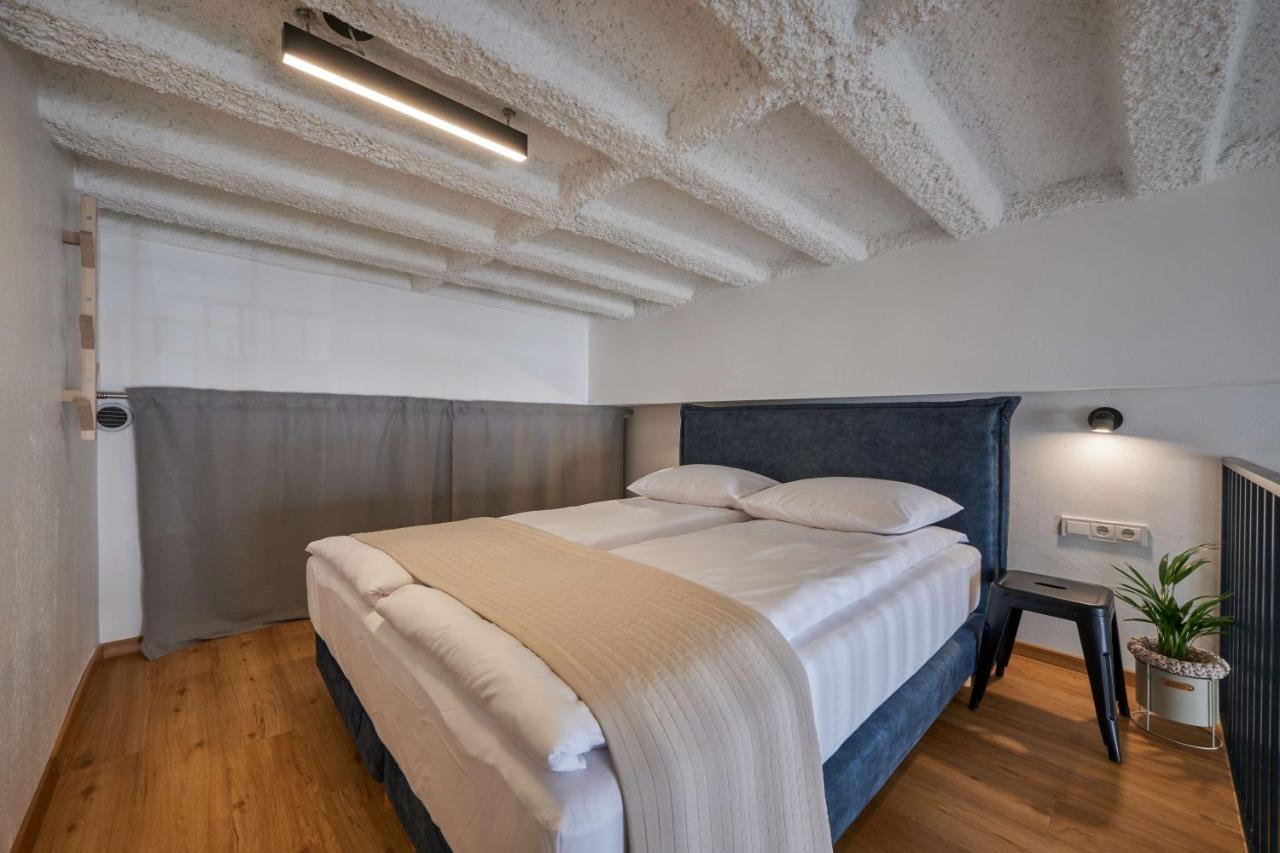 Queen Barbora Central Lofts Kowno Zewnętrze zdjęcie