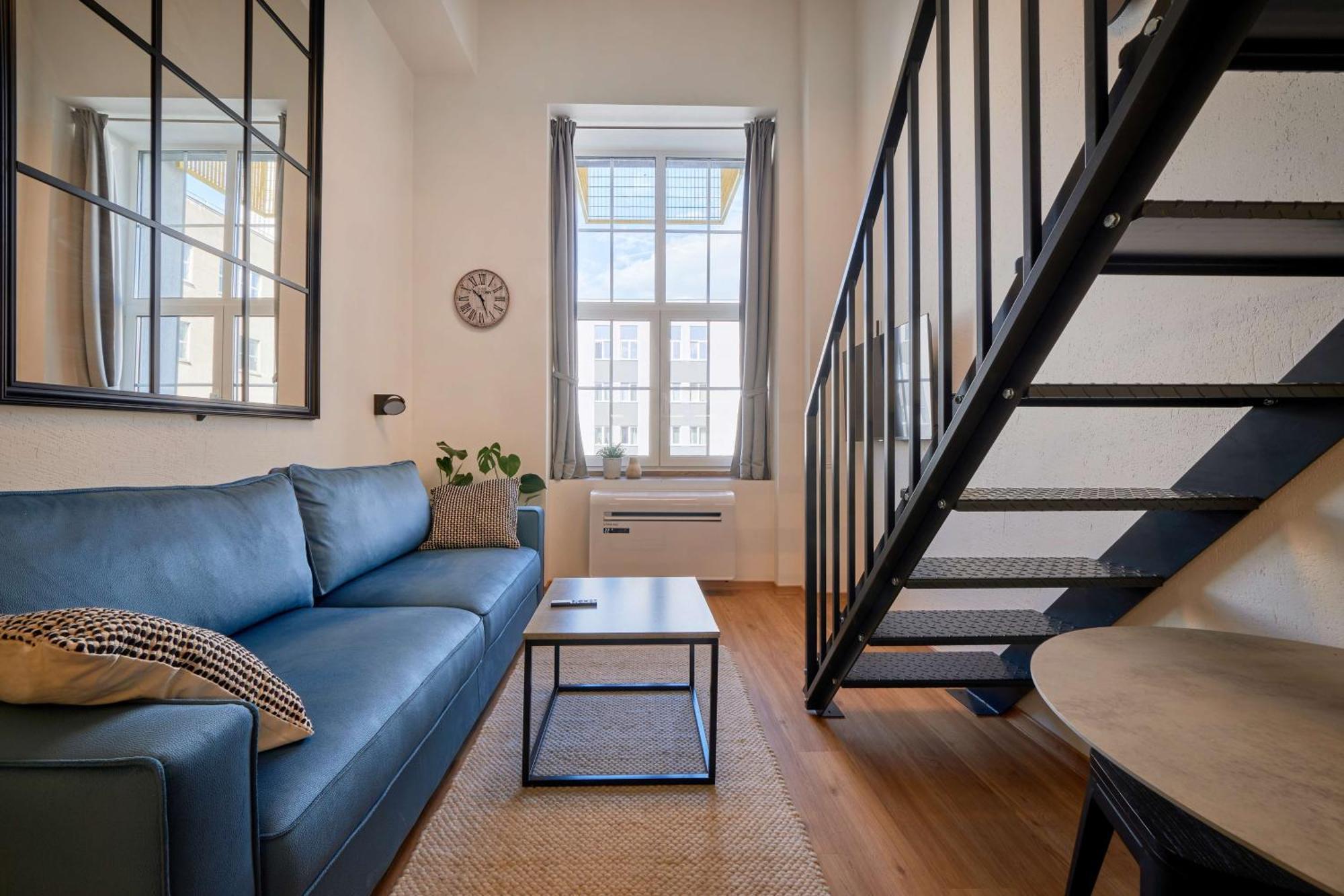 Queen Barbora Central Lofts Kowno Zewnętrze zdjęcie